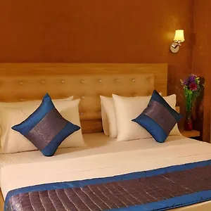 Airport - Near Delhi International Airport Отель